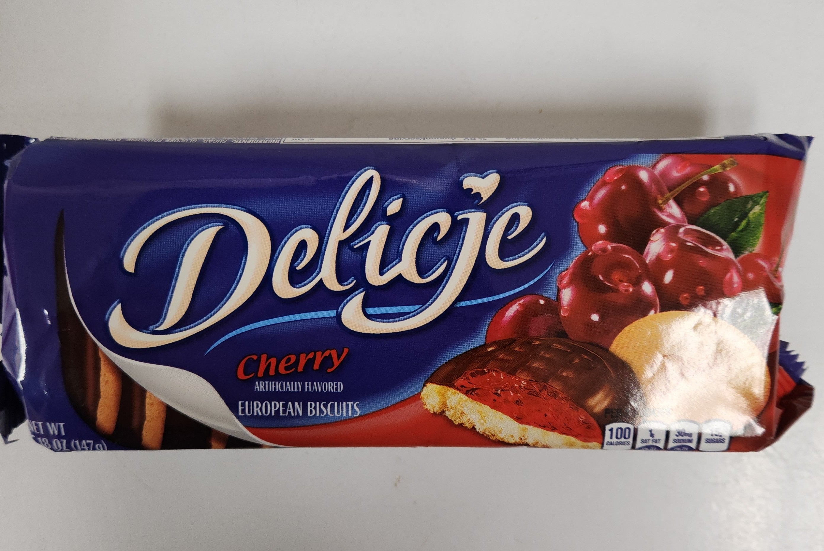 Delicje Cherry Flavor ( Sponge cookies with cherry filling)